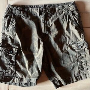 Old Navy Cargo Shorts, Men’s, Camo. Size 36.